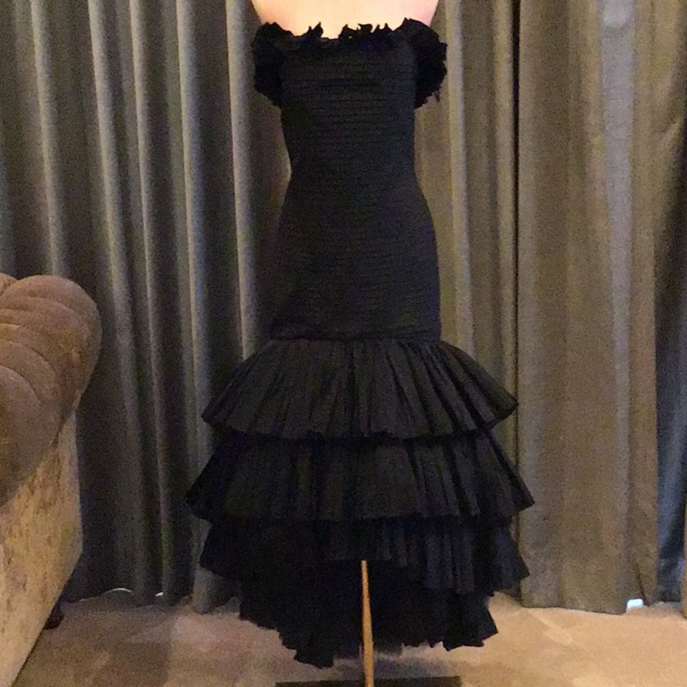 Gorgeous Oscar de la Renta Taffeta and Tulle Ball Gown